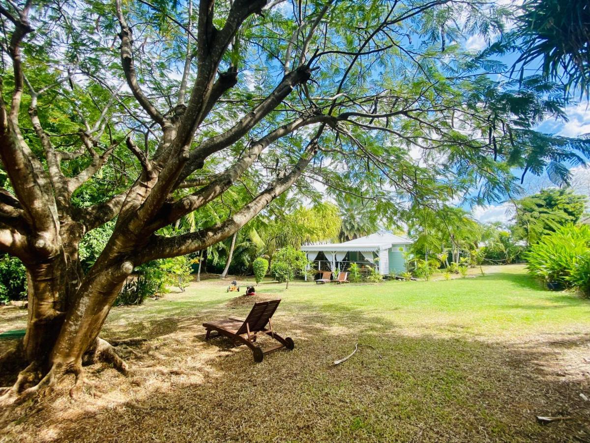 Villa Gaïa - Bungalow Ti-Spa et son jacuzzi privé dans un jardin tropical, séjour en amoureux ou en famille Le Diamant Extérieur photo